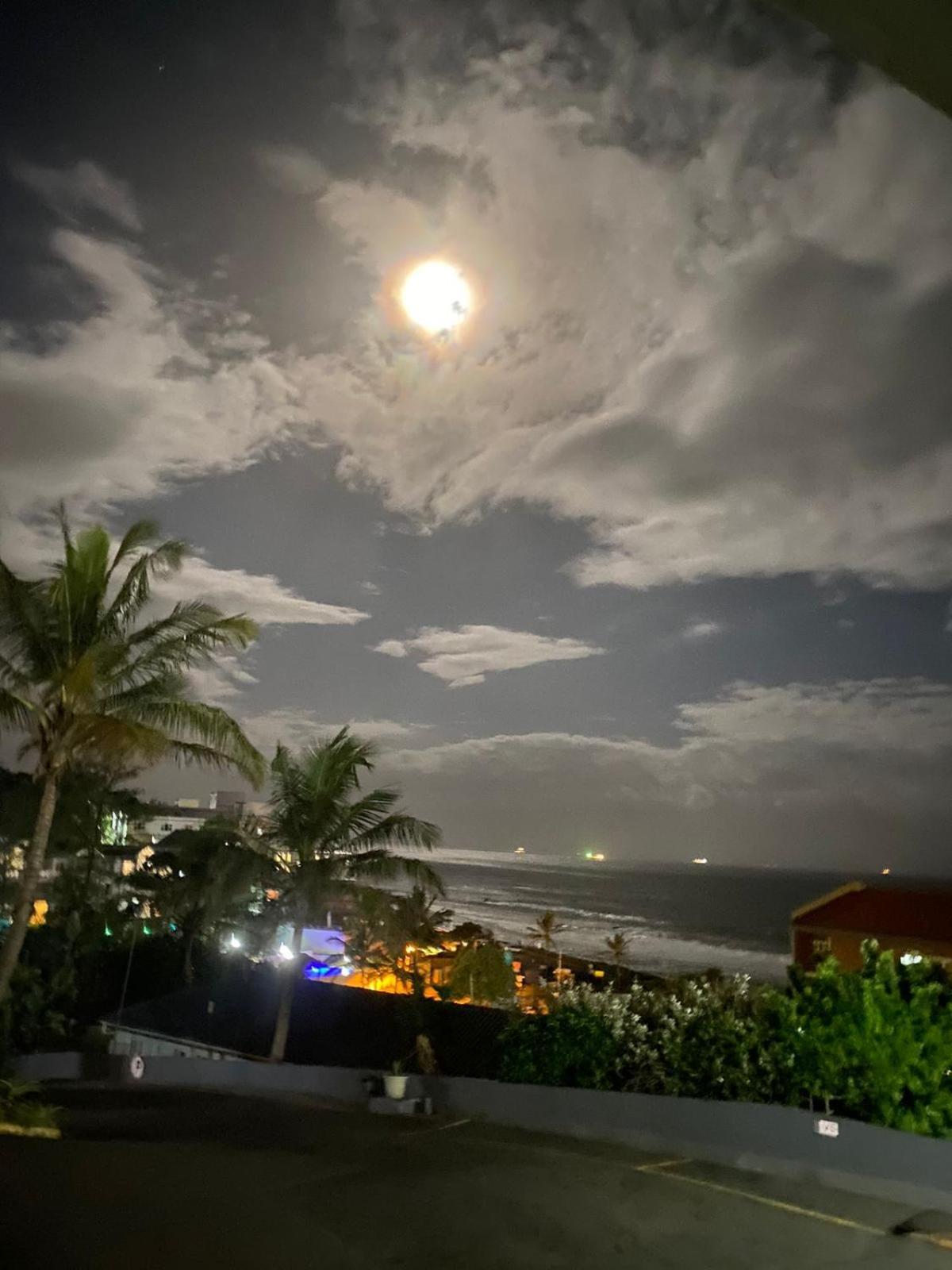 511 Umdloti Resort Beachfront 1Bed Self Catering Apartment Sea View Экстерьер фото